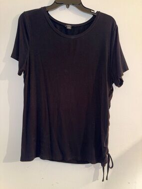 Halogen Women’s Black Short-Sleeve Ruched Side Tee